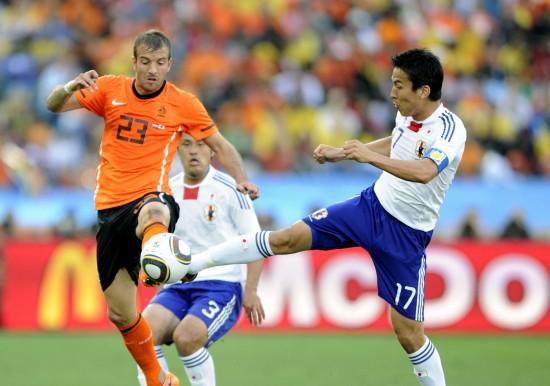 日本vs荷兰足球配合